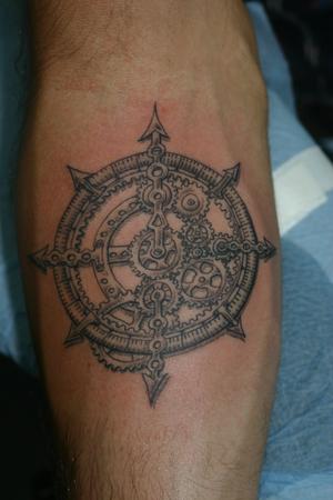 Photo de boussole rose des vents, tatouage, inclassable réalisé par Bodygraphic
