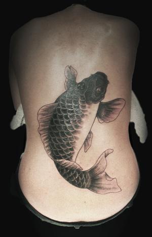 Carpe japonaise en noir et blanc