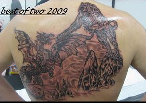 Photo de combat tigre et dragon, dragon, tigre