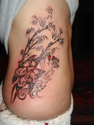 Fleur et bambous