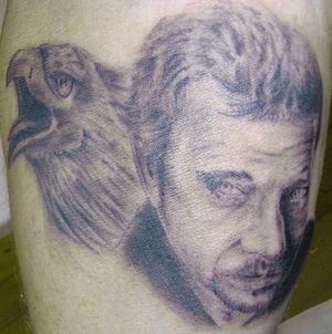 Johnny Hallyday et aigle