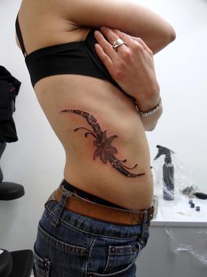 Photo de joli polynésien, polynésien, tatouage