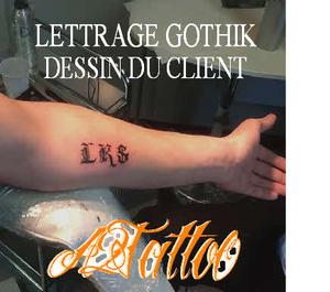 lettrage gothique
