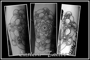mandala dotwork