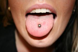 piercing langue