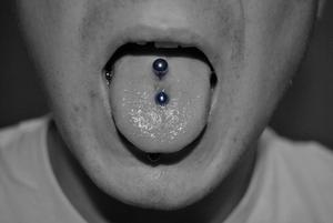 piercing langue