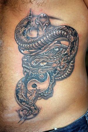 serpent yin yang sabre
