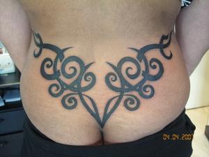 tribal fesse