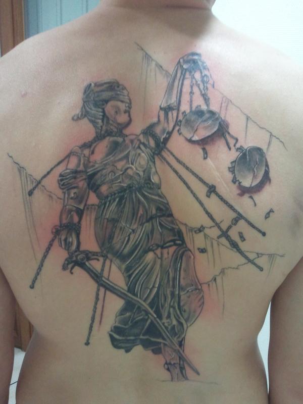 Photo de and justice for all, fantastique, dos réalisé par Dermo graph'inK