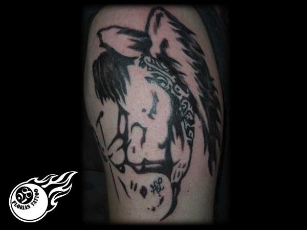 Photo de Ange tribal avec guitare, tribal, ange réalisé par Florian Tattoo