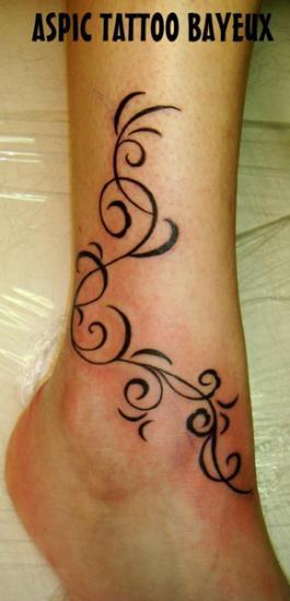 Photo de arabesque, tribal, arabesque réalisé par Aspic  Tattoo