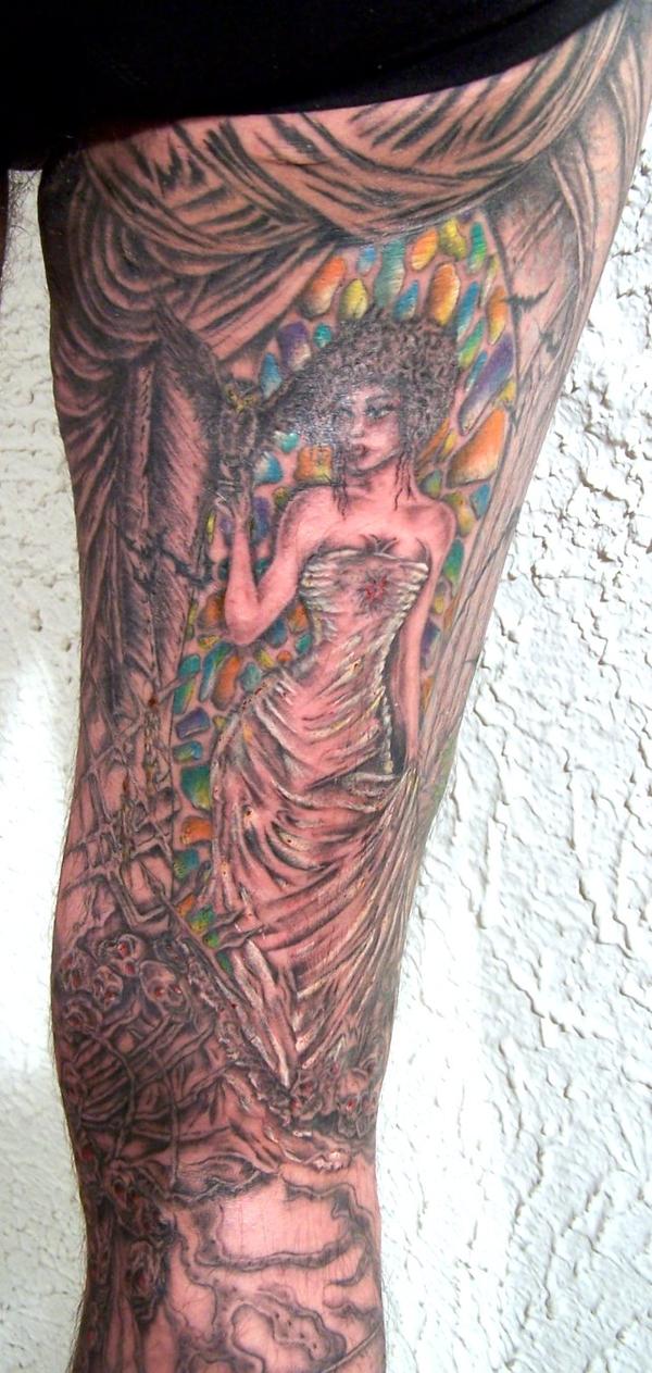 Photo de Arriére de cuisse, tatouage, personnage jambe réalisé par Monick art tattoo