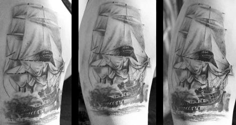 Photo de bateau, noir et gris, bateau