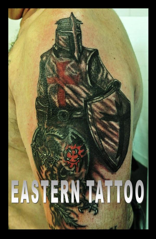 Photo de Chevalier, tatouage, inclassable réalisé par Eastern Tattoo