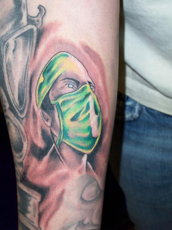 Photo de Chirurgien, portrait, tatouage réalisé par Old School Tattoo
