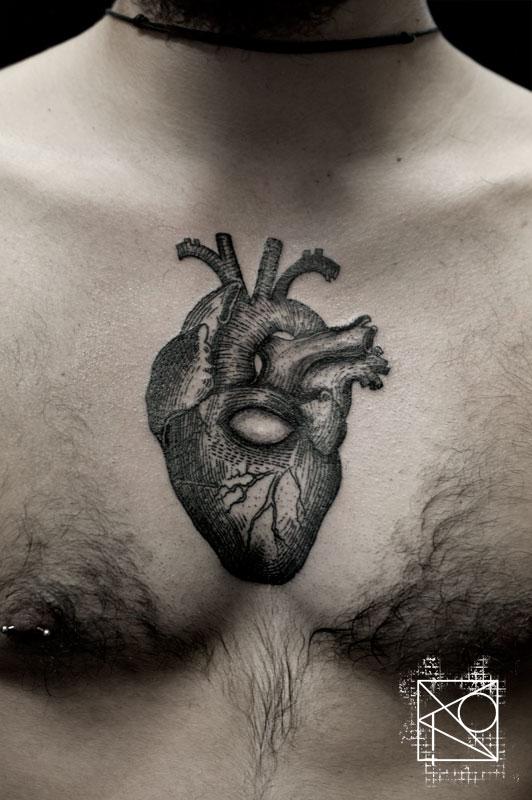 Photo de Coeur gravure, coeur, tatouage réalisé par Anomaly Tatouage
