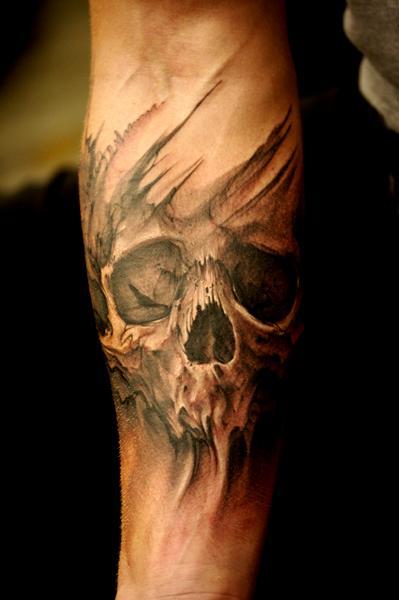 Photo de crâne, fantastique, crâne réalisé par Crypte Tattoo PIercing