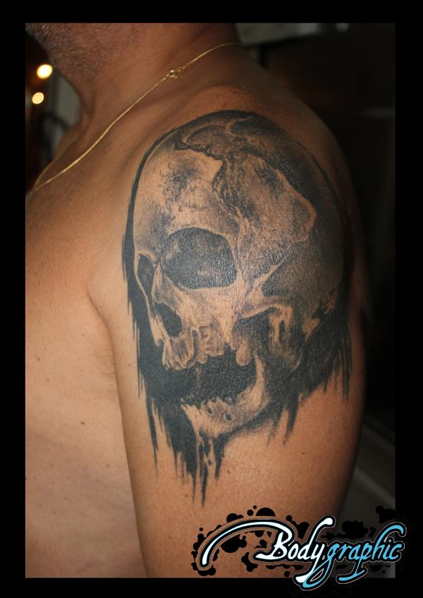 Photo de crane terre, morbide, hardcore réalisé par Bodygraphic