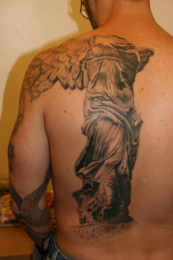 Tatouage réalisé par Under the Skin