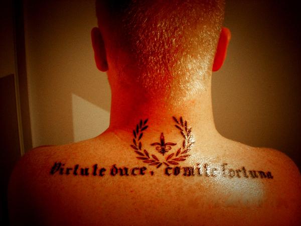 Photo de Devise de Lyon, tatouage, laurier