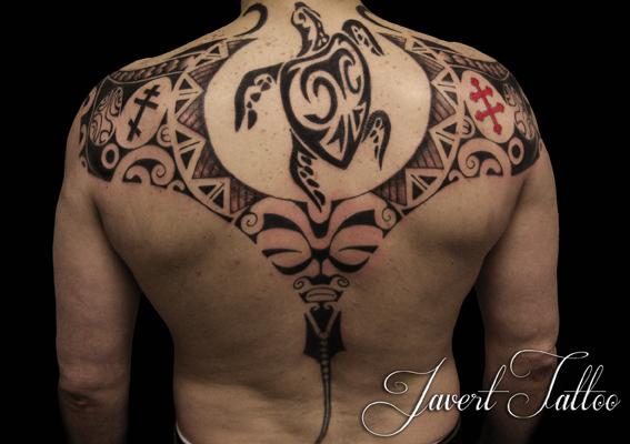 Photo de Dos polynésien, maori, polynésien réalisé par Javert Tattoo