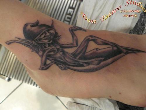 Tatouage réalisé par Dom Tatoo Studio
