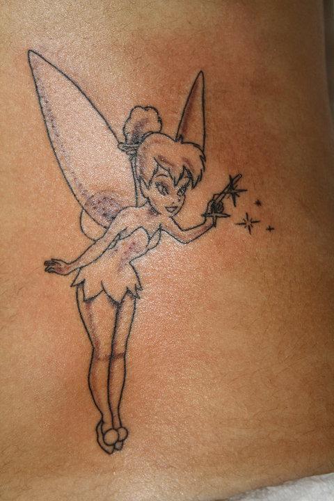 Photo de Fée clochette en trait, fée, tatouage réalisé par Zébri'z Tattoo