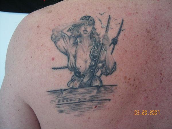 femme pirate