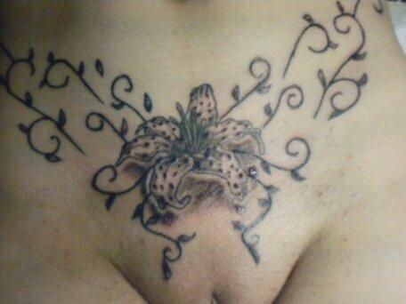 fleur et volutes