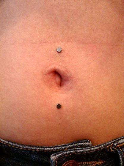 Photo de implant microdermal, piercing, superficiel réalisé par Corpus memori