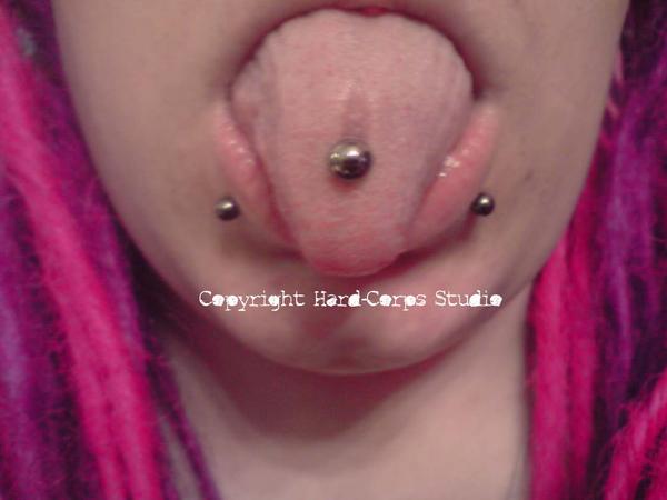 Photo de Langue, piercing, langue réalisé par Hard-Corps Studio