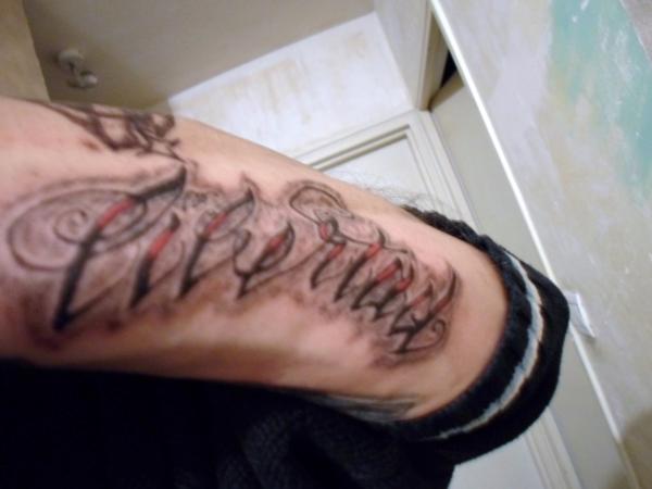 Photo de Libertad, écriture, tatouage réalisé par El Diablo Ta2t2o