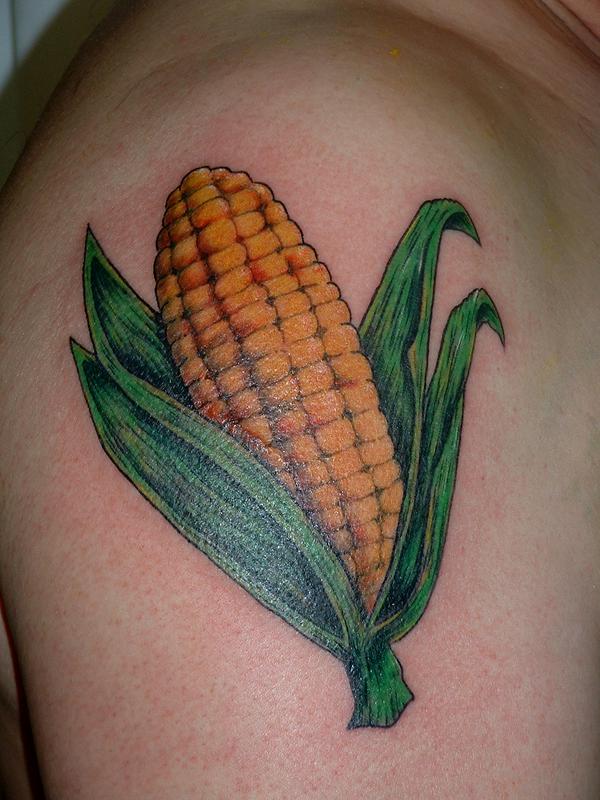 Photo de maïs, fleurs, tatouage réalisé par Guest Tattoo Spot