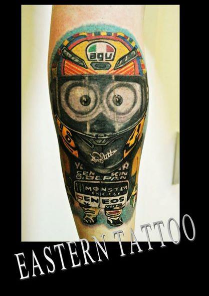 Photo de Mignon Rossi, tatouage, Valentino Rossi réalisé par Eastern Tattoo