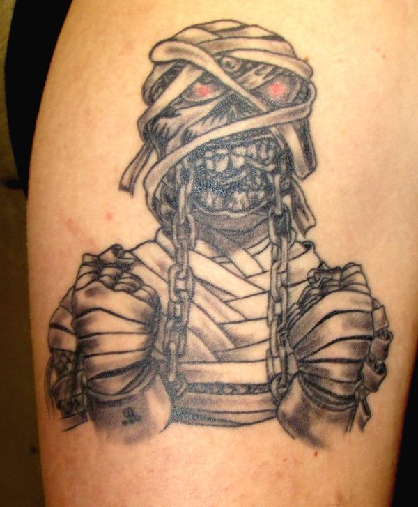 Photo de momie, fantastique, tatouage réalisé par inkyblood