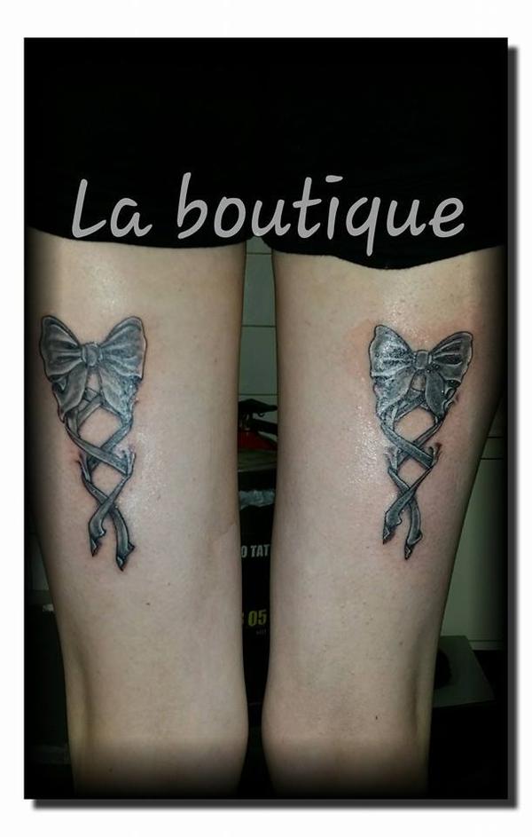 Photo de Noeuds en double, tatouage, noeuds réalisé par La Boutique tatouage