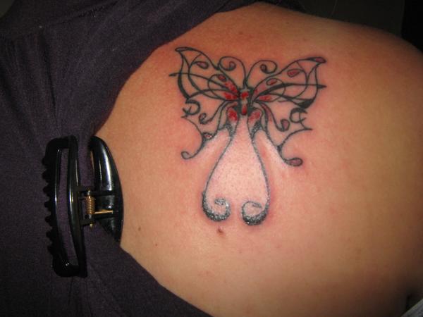 Photo de papillion fantaisie, insecte, papillon réalisé par univers tattoo
