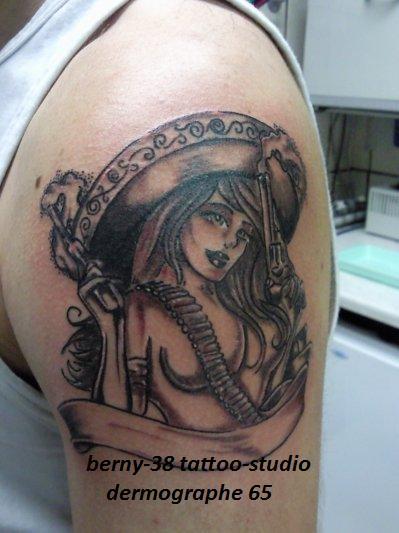 pin-up et guns