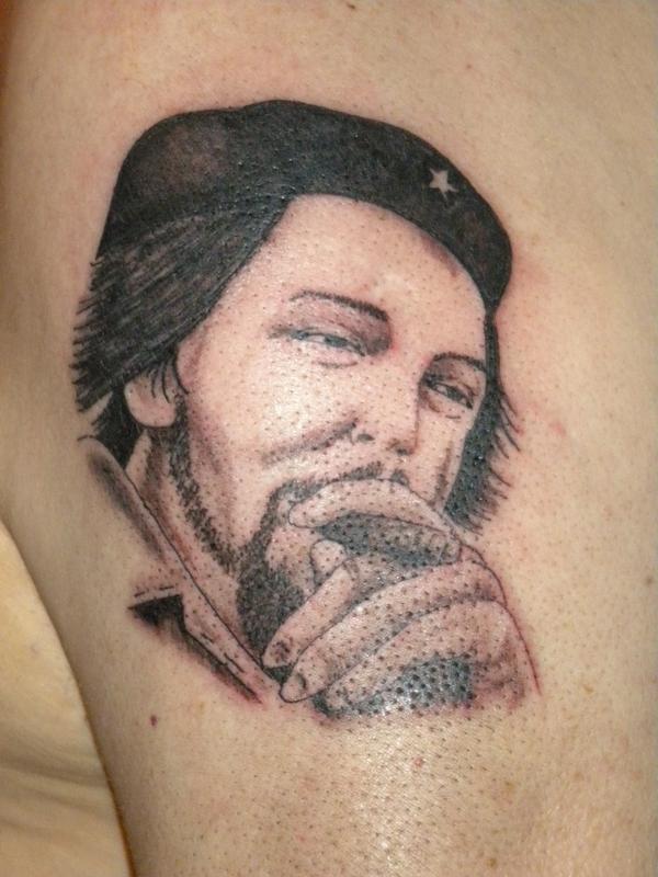 Photo de portrait, portrait, tatouage réalisé par Jeanjean Tatouage