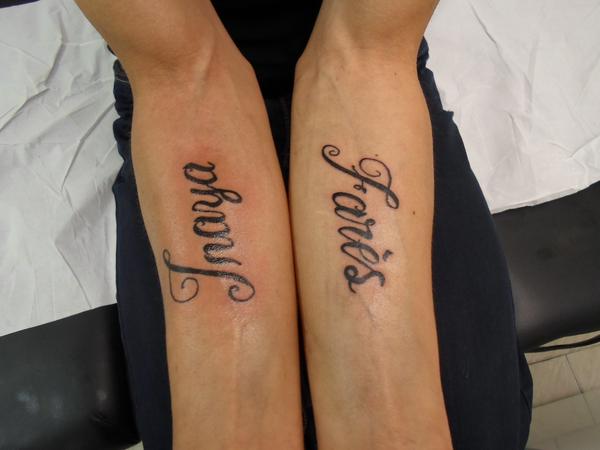 Photo de prénoms Fares et Inaya, tatouage, prénoms avant bras réalisé par El Diablo Ta2t2o