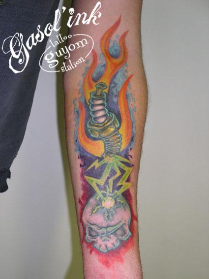 Photo de rn'r 006, tatouage, rok n' roll réalisé par gasol'ink / guyom tattoo station