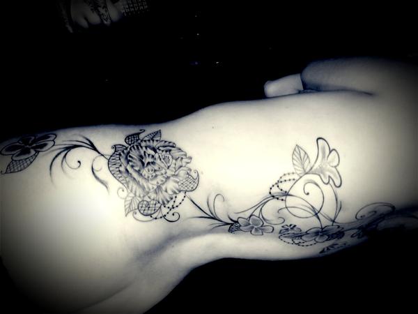 Photo de tatouage floral, tatouage, inclassable