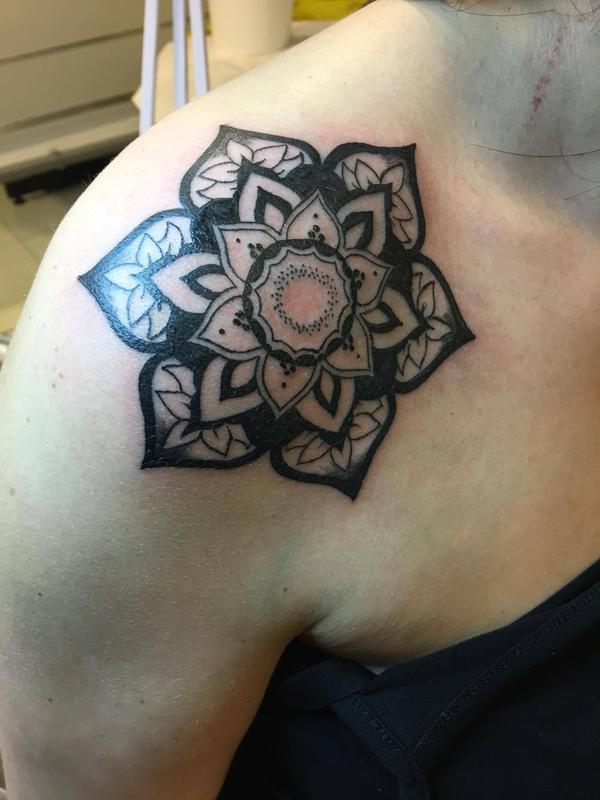 tatouage mandala