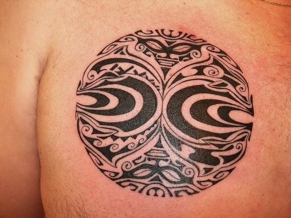 Photo de Tattoo Maori, tahitien, maori réalisé par Needles Hand Tattoo