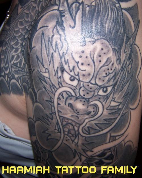 Tête de dragon oriental