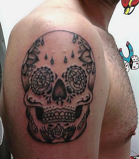 Photo de Tete de mort, tête de mort, tatouage réalisé par Stardust