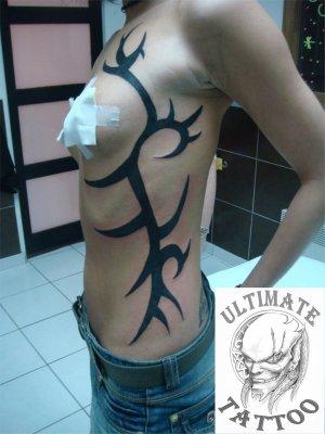 Photo de tribal, tribal, tatouage réalisé par Ultimate Tattoo
