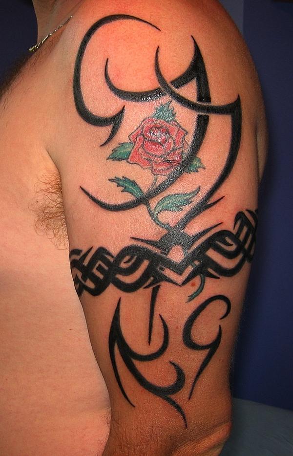 Tatouage réalisé par Eternal Tattoo